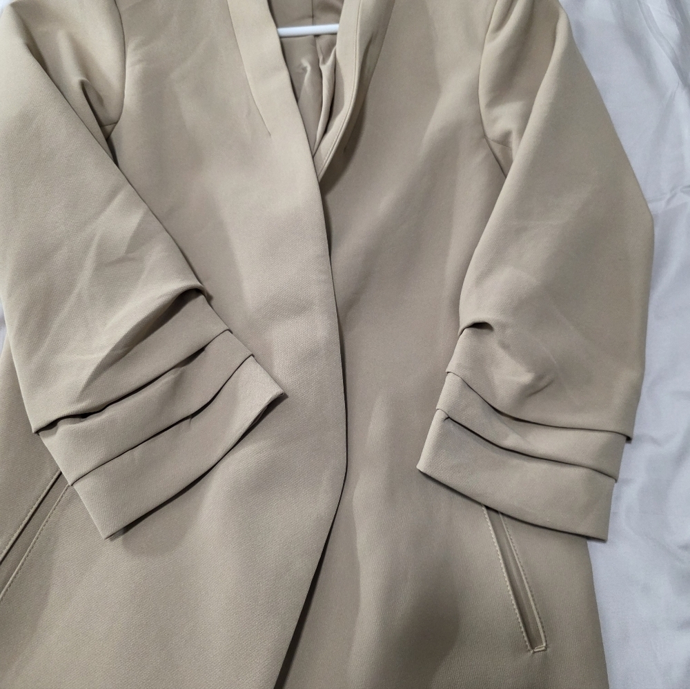 Tahari ASL Neutral Beige Collarless Long Trench Coat - Picture 4 of 7